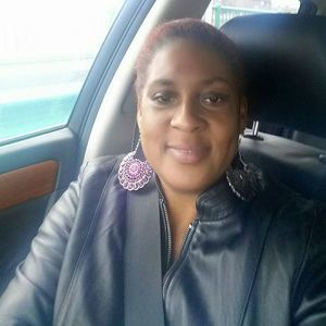 Meet your Posher, Angela